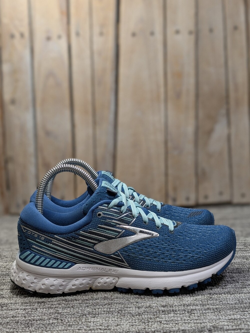 Women's Brooks Adrenaline GTS in Blue - Size 7